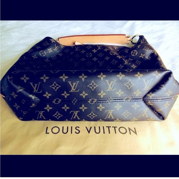 LIKE NEW!! Louis Vuitton Sully Monogram MM - Picture 8 of 16